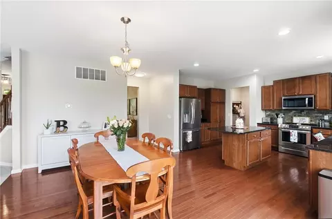 Dining - 5357 Othello Dr, Middletown, OH 45005 photo 4 of 5