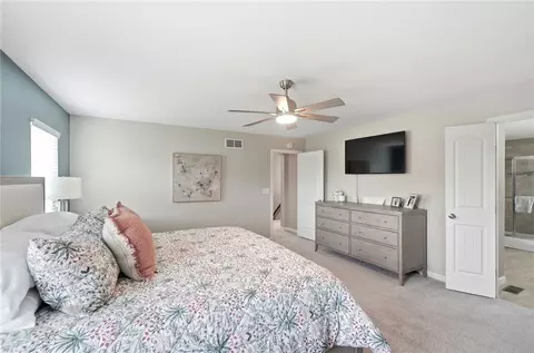 Bedroom - 5357 Othello Dr, Middletown, OH 45005 photo 2 of 9