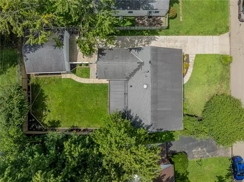 View/Area - 516 Earnshaw Dr, Kettering, OH 45429 photo 1 of 6