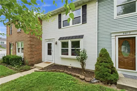 Exterior - 3015 Colony Ln, Springfield, OH 45503 photo 2 of 3