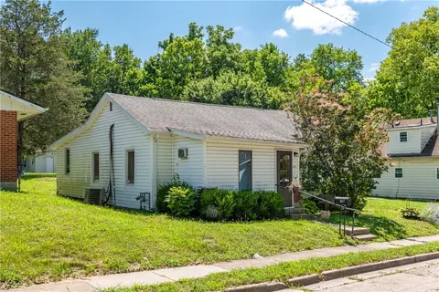 Exterior - 847 E 3rd St, Xenia, OH 45385 photo 1 of 5