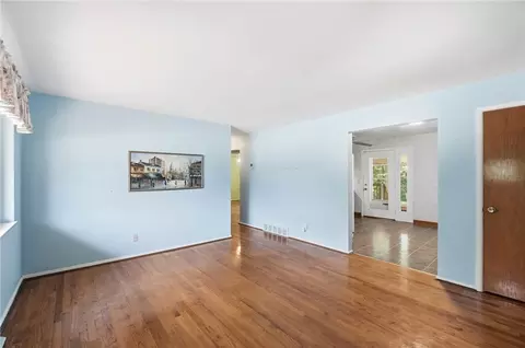 2516 Garrison Dr, Cincinnati, OH 45231 photo 12