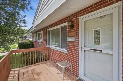2516 Garrison Dr, Cincinnati, OH 45231 photo 6