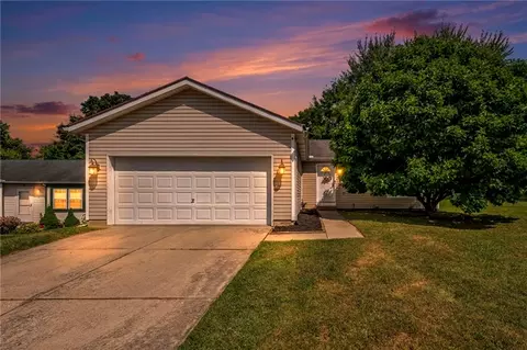 909 Mcdowell St, Xenia, OH 45385