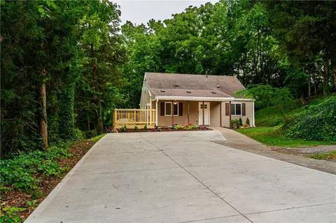 518 W Linden Ave, Miamisburg, OH 45342