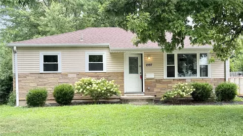 1597 Seabrook Rd, Dayton, OH 45432
