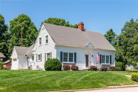 44 Smith St, West Alexandria, OH 45381