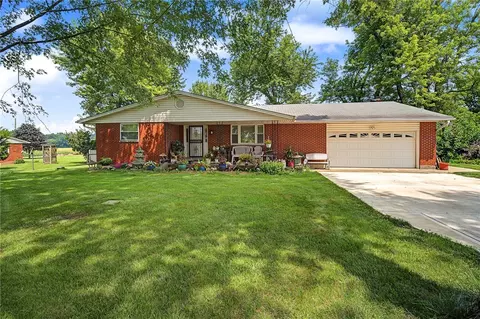 2305 Ross Rd, Tipp City, OH 45371