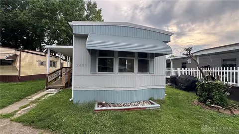 5083 Santa Fe Dr, Dayton, OH 45414