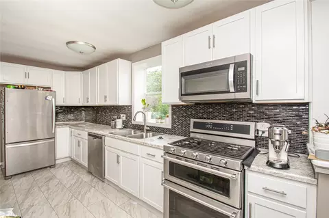 563 East Dr, Kettering, OH 45419 photo 7