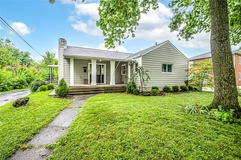 563 East Dr, Kettering, OH 45419