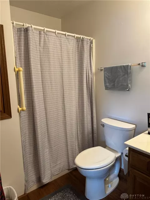 Bath - 1284 Pheasant Run, Springfield, OH 45503 photo 1 of 6
