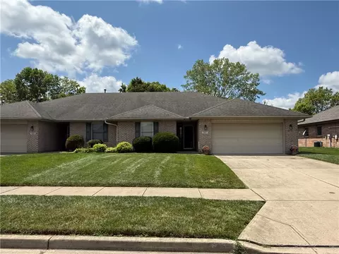 1987 Swallowtail Ct, Clayton, OH 45315