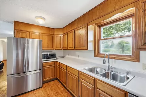 Kitchen - 3620 Old Mill Rd, Springfield, OH 45502 photo 3 of 5
