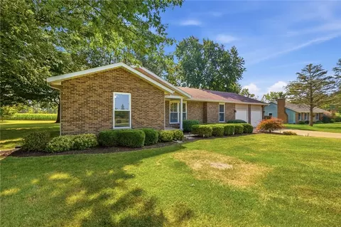 Exterior - 3620 Old Mill Rd, Springfield, OH 45502 photo 2 of 9
