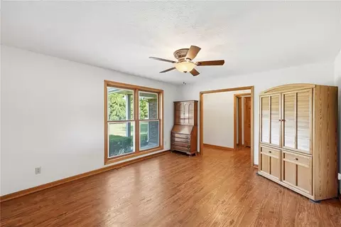 Living - 3620 Old Mill Rd, Springfield, OH 45502 photo 2 of 4