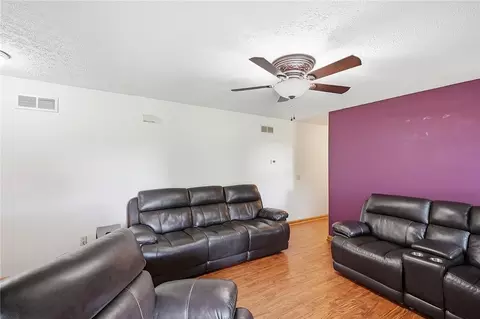 Living - 3620 Old Mill Rd, Springfield, OH 45502 photo 3 of 4