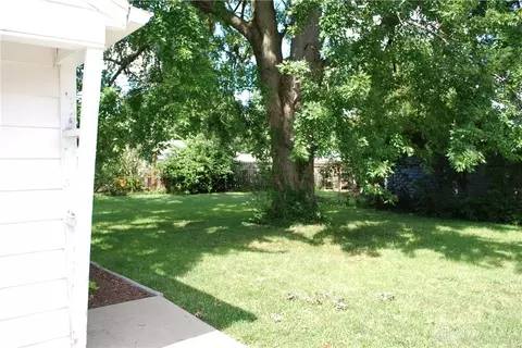 Exterior - 2481 Bingham Ave, Kettering, OH 45420 photo 6 of 11