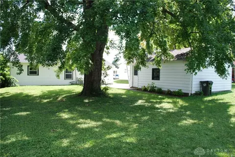 Exterior - 2481 Bingham Ave, Kettering, OH 45420 photo 7 of 11