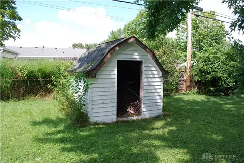 Exterior - 2481 Bingham Ave, Kettering, OH 45420 photo 9 of 11