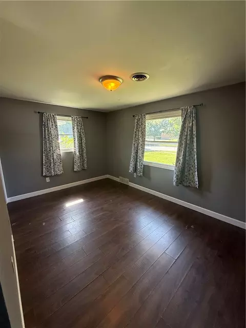 Bedroom - 813 E Stroop Rd, Kettering, OH 45429 photo 2 of 2