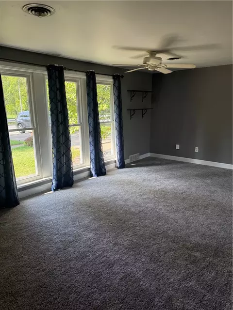 Living - 813 E Stroop Rd, Kettering, OH 45429 photo 3 of 4