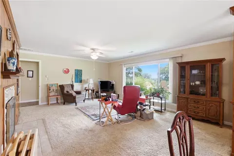 Living - 4048 Upham Rd, Kettering, OH 45429 photo 1 of 3