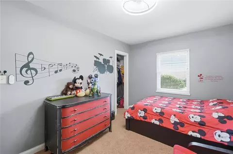 Bedroom - 413 N Bromfield Rd, Kettering, OH 45429 photo 2 of 7