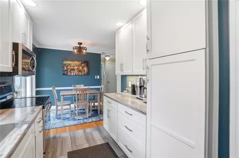 Kitchen - 413 N Bromfield Rd, Kettering, OH 45429 photo 7 of 7