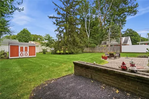 Exterior - 413 N Bromfield Rd, Kettering, OH 45429 photo 10 of 11