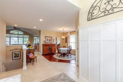 Entry Way - 900 Eagle Run Dr, Centerville, OH 45458 photo 3 of 3