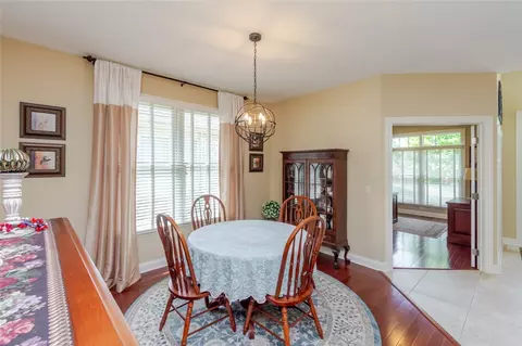 Dining - 900 Eagle Run Dr, Centerville, OH 45458 photo 2 of 4