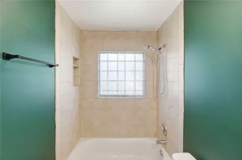 Bath - 2348 N Aragon Ave, Kettering, OH 45420 photo 2 of 3