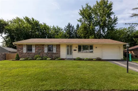 4900 Seville Dr, Englewood, OH 45322