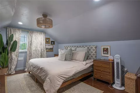 Bedroom - 4119 Lefevre Dr, Kettering, OH 45429 photo 3 of 7