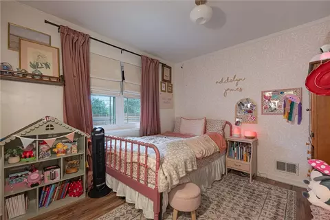 Bedroom - 4119 Lefevre Dr, Kettering, OH 45429 photo 1 of 7