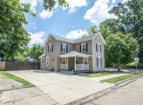 442 S 5th St, Miamisburg, OH 45342