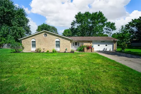 Exterior - 30 Huron Cir, Enon, OH 45323 photo 2 of 5