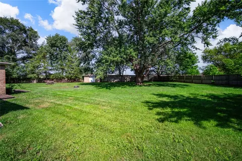 Exterior - 30 Huron Cir, Enon, OH 45323 photo 4 of 5