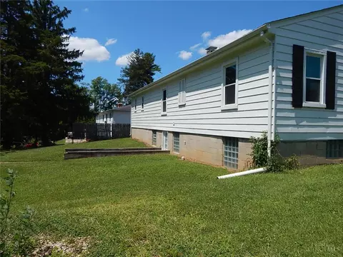 Exterior - 5701 Lake Rd, Morrow, OH 45152 photo 3 of 4