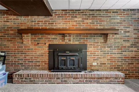 Living - 303 E Whipp Rd, Centerville, OH 45459 photo 4 of 4