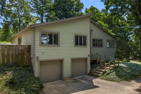 Exterior - 303 E Whipp Rd, Centerville, OH 45459 photo 5 of 13