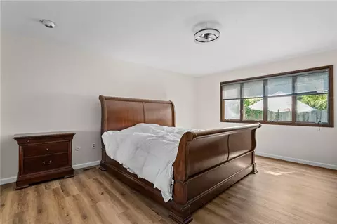 Bedroom - 303 E Whipp Rd, Centerville, OH 45459 photo 6 of 6