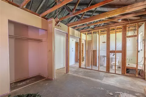 Bedroom - 617 Tyson Ave, Dayton, OH 45417 photo 3 of 5
