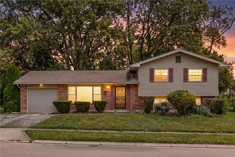 3730 Hermosa Dr, Dayton, OH 45416