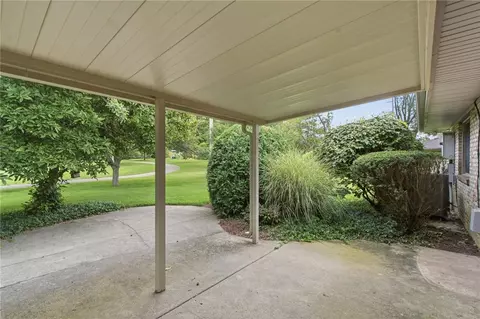 1327 Quail Bend Cir, Kettering, OH 45429 photo 30