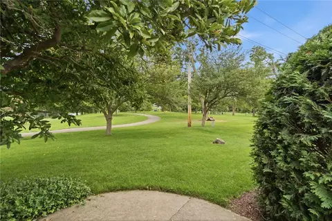 1327 Quail Bend Cir, Kettering, OH 45429 photo 28