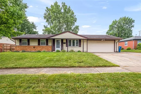 4570 Pennyston Ave, Huber Heights, OH 45424