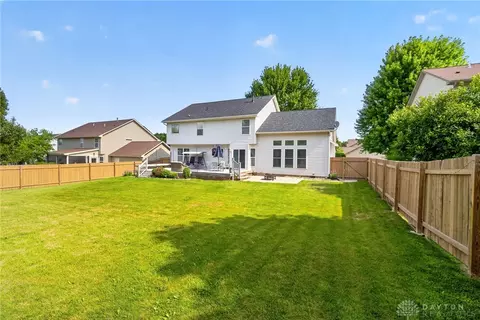 Exterior - 205 Steeplechase Dr, Springboro, OH 45066 photo 2 of 4