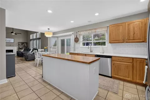 Kitchen - 205 Steeplechase Dr, Springboro, OH 45066 photo 1 of 5